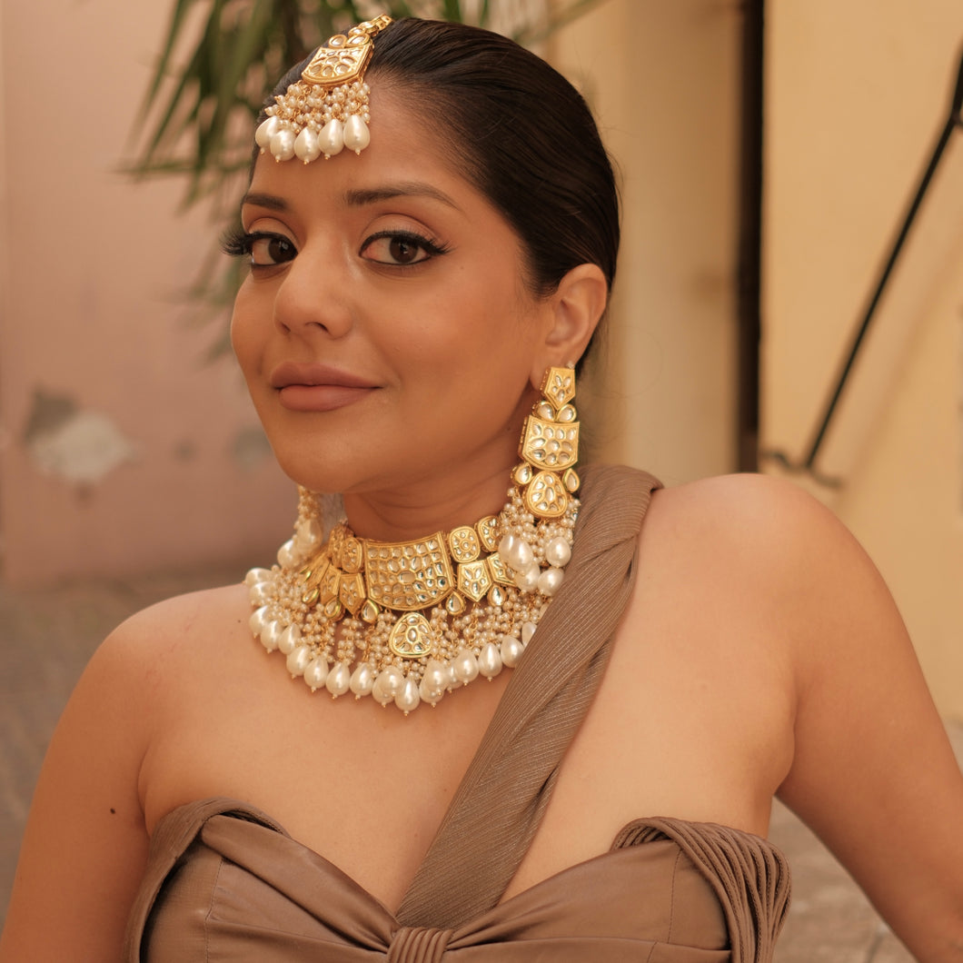 Kundan Pearl Choker